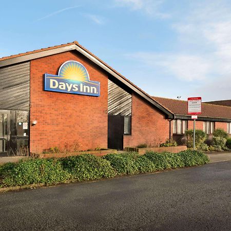 Days Inn Hotel Gretna Green Bagian luar foto
