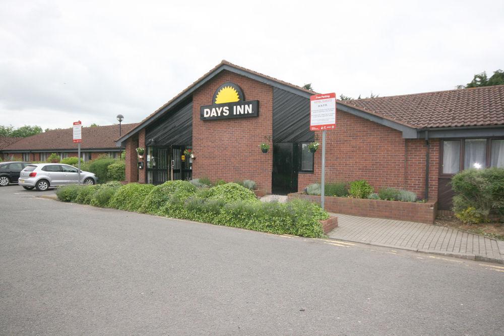 Days Inn Hotel Gretna Green Bagian luar foto