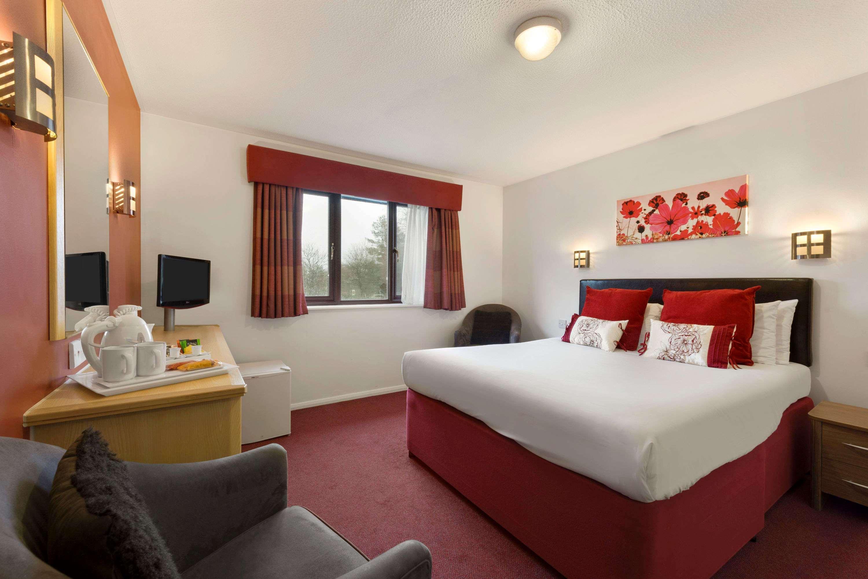 Days Inn Hotel Gretna Green Bagian luar foto