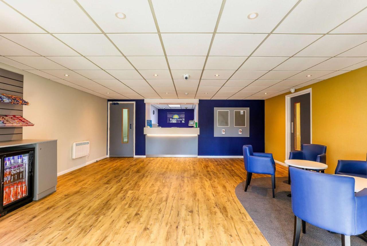 Days Inn Hotel Gretna Green Bagian luar foto