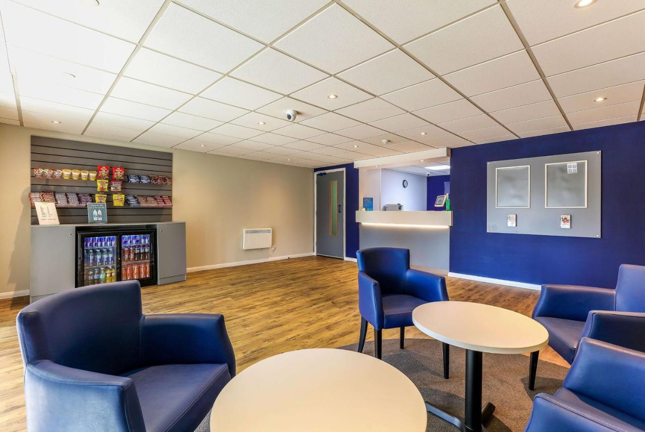 Days Inn Hotel Gretna Green Bagian luar foto